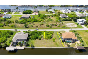 8300 TECUMSEH CIRCLE, PORT CHARLOTTE, FL 33981 - MLS#MFRC7516325