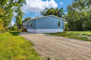 11808 SPRING LAKE DRIVE, ARCADIA, FL 34269 - MLS#MFRC7516326