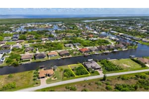 8292 TECUMSEH CIRCLE, PORT CHARLOTTE, FL 33981 - MLS#MFRC7516328