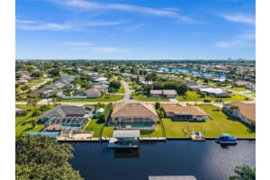 211 37TH LANE, CAPE CORAL, FL 33904 - MLS#MFRC7516558
