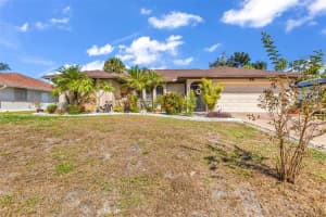 15240 BUSWELL AVENUE, PORT CHARLOTTE, FL 33953 - MLS#MFRC7516637