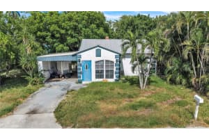 2055 WALTMAN STREET, FORT MYERS, FL 33901 - MLS#MFRC7516803