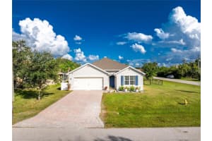 450 Porto Alegre St, PUNTA GORDA