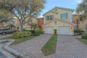 4371 LAZIO WAY, FORT MYERS, FL 33901 - MLS#MFRC7517106