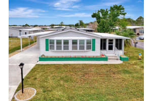 612 LA JOLLA CIRCLE, NORTH PORT, FL 34287 - MLS#MFRC7517237