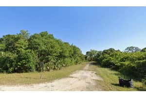4702 VERA AVENUE, LEHIGH ACRES, FL 33971 - MLS#MFRC7517357