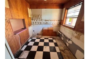 200 Turtle Lake Ct #205, NAPLES