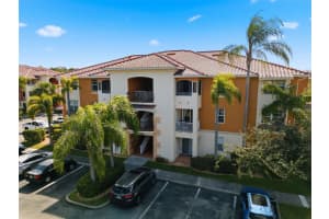 3964 Pomodoro Cir #104, CAPE CORAL