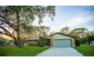 2719 FOREST KNOLL DRIVE, SARASOTA, FL 34232 - MLS#MFRC7517682