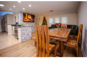 2719 FOREST KNOLL DRIVE, SARASOTA, FL 34232 - MLS#MFRC7517682