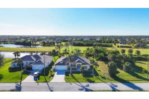 40 TEE VIEW COURT, ROTONDA WEST, FL 33947 - MLS#MFRC7517788