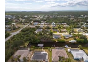 18262 VAN NUYS CIRCLE, PORT CHARLOTTE, FL 33948 - MLS#MFRC7517841