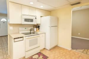 950 Nw 49th St Deerfield Beach, FL 33064 - Off Market