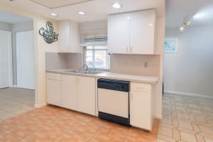 950 49TH STREET, POMPANO BEACH, FL 33064 - MLS#MFRC7517992