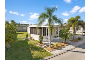 511 CRAMPTON LANE, NORTH FORT MYERS, FL 33903 - MLS#MFRC7518075