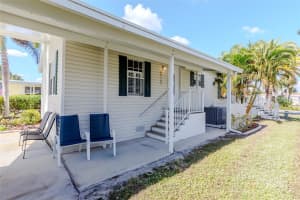 2100 KINGS HIGHWAY, PORT CHARLOTTE, FL 33980 Sold 12/29/25