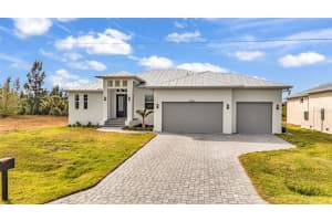 8086 Clyde Cir, PORT CHARLOTTE