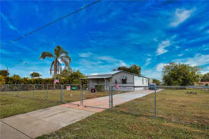 1464 LEISURE AVENUE, ARCADIA, FL 34266 - MLS#MFRC7518790