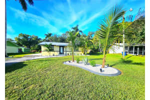 137 DOW LANE, NORTH FORT MYERS, FL 33917 - MLS#MFRC7519281