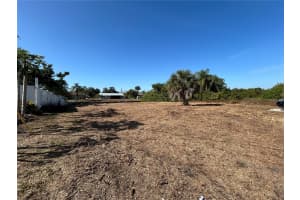 3285 SANTA BARBARA DR, PUNTA GORDA, FL 33983 - MLS#MFRC7519526
