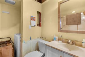 5214 CEDARBEND DRIVE, FORT MYERS, FL 33919 - MLS#MFRC7519544