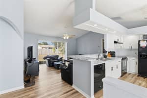 520 MERIDAN AVENUE, PORT CHARLOTTE, FL 33952 - MLS#MFRC7519579