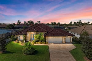 611 Via Tunis, PUNTA GORDA