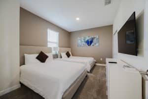 525 OCEAN COURSE AVENUE, DAVENPORT, FL 33896 - MLS#MFRC7519683