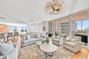 13675 VANDERBILT DRIVE, NAPLES, FL 34110 - MLS#MFRC7520087