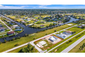 324 31ST PLACE, CAPE CORAL, FL 33993 - MLS#MFRC7520228