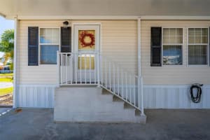 1000 KINGS HIGHWAY, PORT CHARLOTTE, FL 33980 Sold 02/27/26