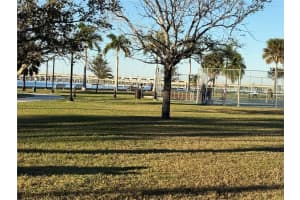 621 or 625 W RETTA ESPLANADE, PUNTA GORDA, FL 33950 - MLS#MFRC7520414