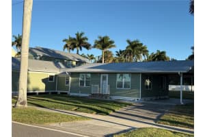 621 or 625 W RETTA ESPLANADE, PUNTA GORDA, FL 33950 - MLS#MFRC7520414