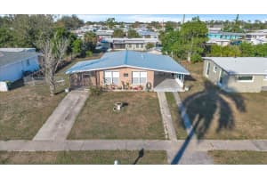 370 DUXBURY AVENUE, PORT CHARLOTTE, FL 33952 - MLS#MFRC7520474