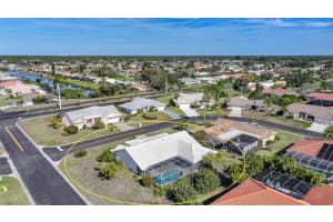 401 FIRETHORN AVENUE, ENGLEWOOD, FL 34223 - MLS#MFRC7520702