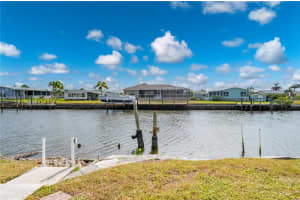 LONGBEACH CT, PUNTA GORDA, FL 33950 - MLS#MFRC7521222