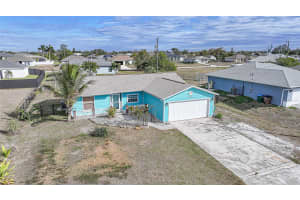2213 6TH PLACE, CAPE CORAL, FL 33909 - MLS#MFRC7521267