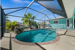 250 37TH TERRACE, CAPE CORAL, FL 33914 - MLS#MFRC7521309