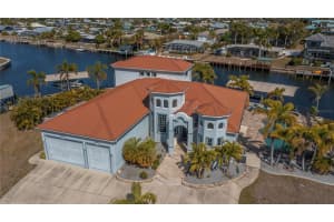 290 Tait Ter Se, PORT CHARLOTTE