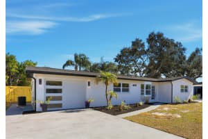 4637 MACEACHEN BOULEVARD, SARASOTA, FL 34233 - MLS#MFRC7521441