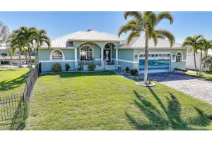 521 Peeples Dr, PUNTA GORDA