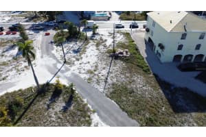 2915 ESTERO BOULEVARD, FORT MYERS BEACH, FL 33931 - MLS#MFRC7521605