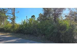 5481 WHITE AVENUE, PORT CHARLOTTE, FL 33981 - MLS#MFRC7521646