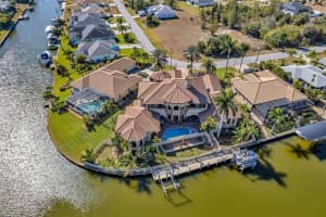 15196 LYNEBURG AVENUE, PORT CHARLOTTE, FL 33981 - MLS#MFRC7521669