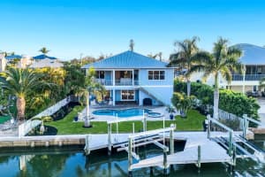 231 STERLING AVENUE, FORT MYERS BEACH, FL 33931 - MLS#MFRC7521690