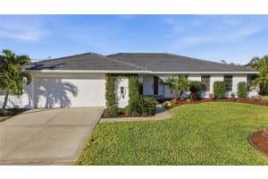 390 Capri Isles Ct, PUNTA GORDA