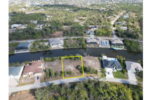 8258 SANTA CRUZ DRIVE, PORT CHARLOTTE, FL 33981 - MLS#MFRC7521911