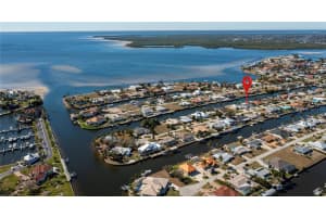 121 Sinclair St Se, PORT CHARLOTTE 121 Sinclair St Se, PORT CHARLOTTE