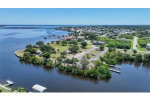 12121 SNOW BIRD AVENUE, PORT CHARLOTTE, FL 33981 - MLS#MFRC7522343