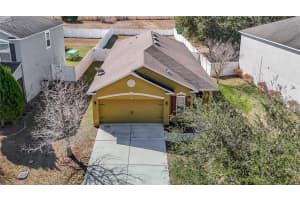 13221 WATERFORD CASTLE DRIVE, DADE CITY, FL 33525 - MLS#MFRC7522486